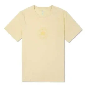 Camiseta con gráfico de parche Chuck Taylor All Star en tonos similares, tallas asiáticas «Amarillo»