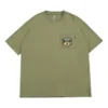 Camiseta con logotipo en el bolsillo, tallas asiáticas «Verde militar»