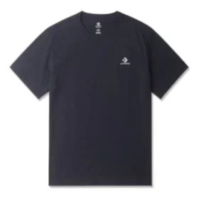 Camiseta Go-To con estrella bordada y diseño en forma de V, corte estándar, tallas asiáticas «Negro» Camiseta Go-To con estrella bordada y diseño en forma de V, corte estándar, tallas asiáticas «Negro»