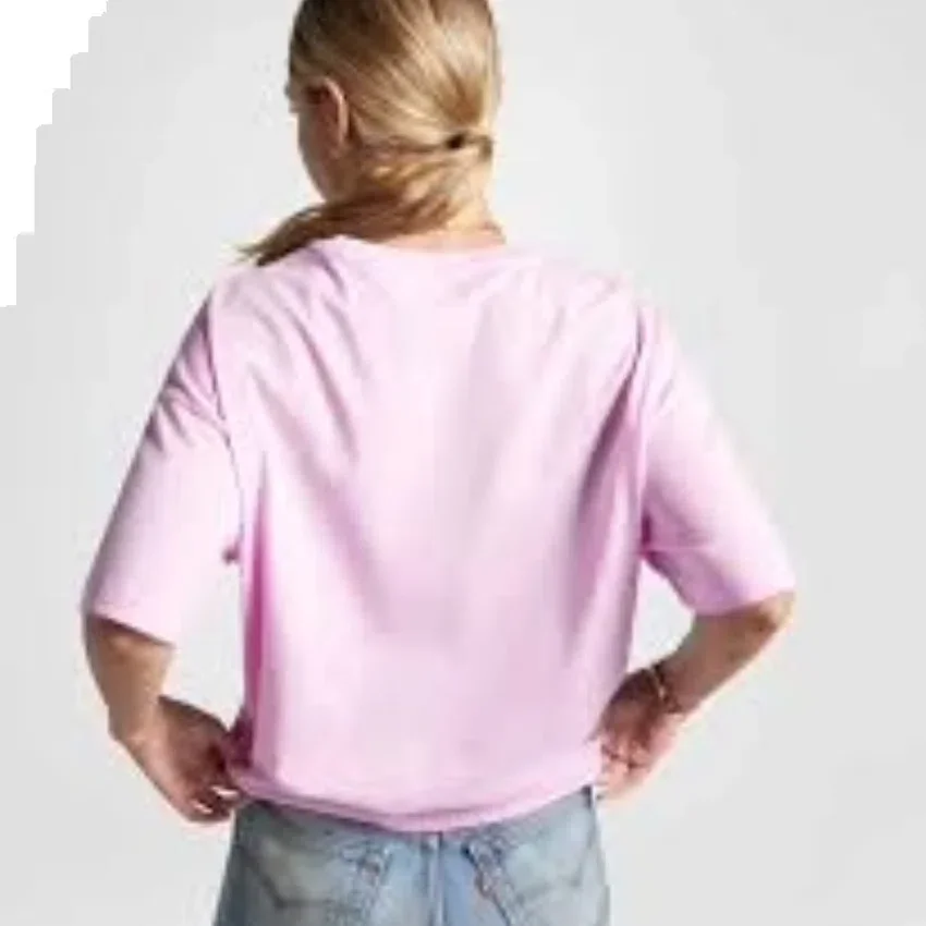 Camiseta oversize con logotipo en llamas Tallas asiáticas «Rosa»