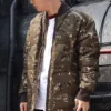 Chaqueta de cuello alto con estampado de camuflaje, talla asiática «Verde camuflaje»