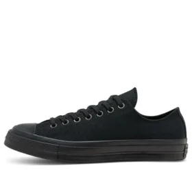 Chuck 70 Low «Triple Black»