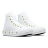 Chuck Taylor All Star con plataforma y tachuelas «White Gold»