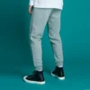 Pantalón de chándal con chevrón y estrella bordada FT Tallas asiáticas «Gris»